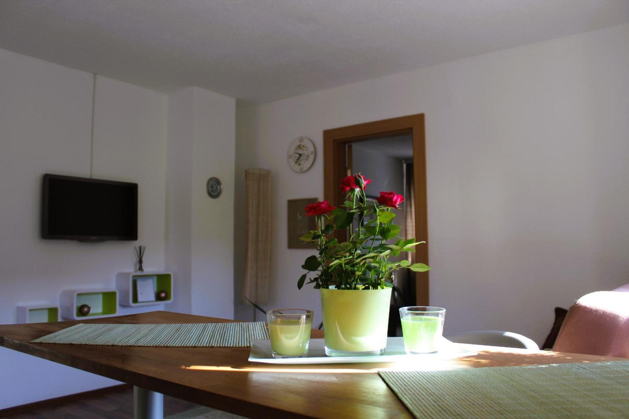 Svila Apartmani Бихач Экстерьер фото